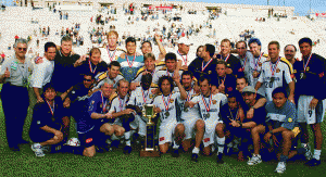 When the Los Angeles Galaxy won the 2001 Lamar Hunt US Open Cup, they were the first Southern California team to lift the trophy since 1981 (Maccabee AC). Photo: LA Galaxy