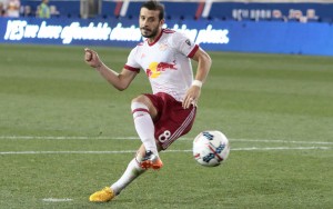 Felipe of the New York Red Bulls scores the winning penalty kick in the shootout against the Philadelphia Union in the Round of 16 of the 2017 US Open Cup. Photo: Bob Larson