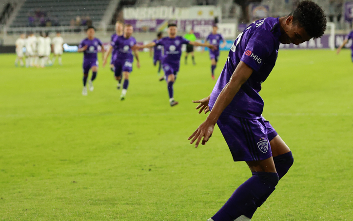 Joshua Wynder of Louisville City FC celebrates his winning goal in the PK shootout against St. Louis CITY 2 in the Third Round of the 2022 US Open Cup. Photo: EM Dash Photography