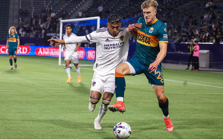 Players from LA Galaxy (left) and San Diego Loyal battle for the ball during their Third Round match in the 2022 US Open Cup. Photo: LA Galaxy