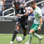 Oniel Fisher of Minnesota United dribbles against the Colorado Rapids in the Fourth Round of the 2022 US Open Cup. Photo: Minnesota United FC