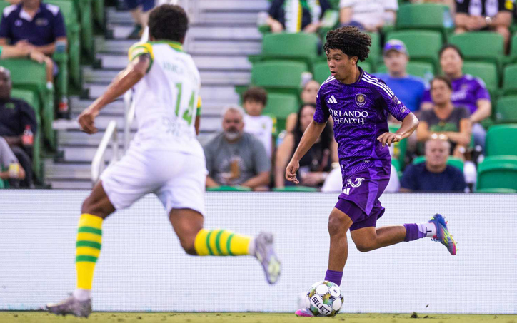 Gustavo Caraballo of Orlando City SC dribbles the ball against Tampa Bay Rowdies in the Fourth Round of the 2025 US Open Cup. Photo: Orlando City SC